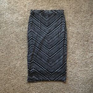 Women's Level Eight Black/White Pencil Bodycon Midi Skirt; Size Medium